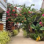 Nigi Nigi Too Beach Resort