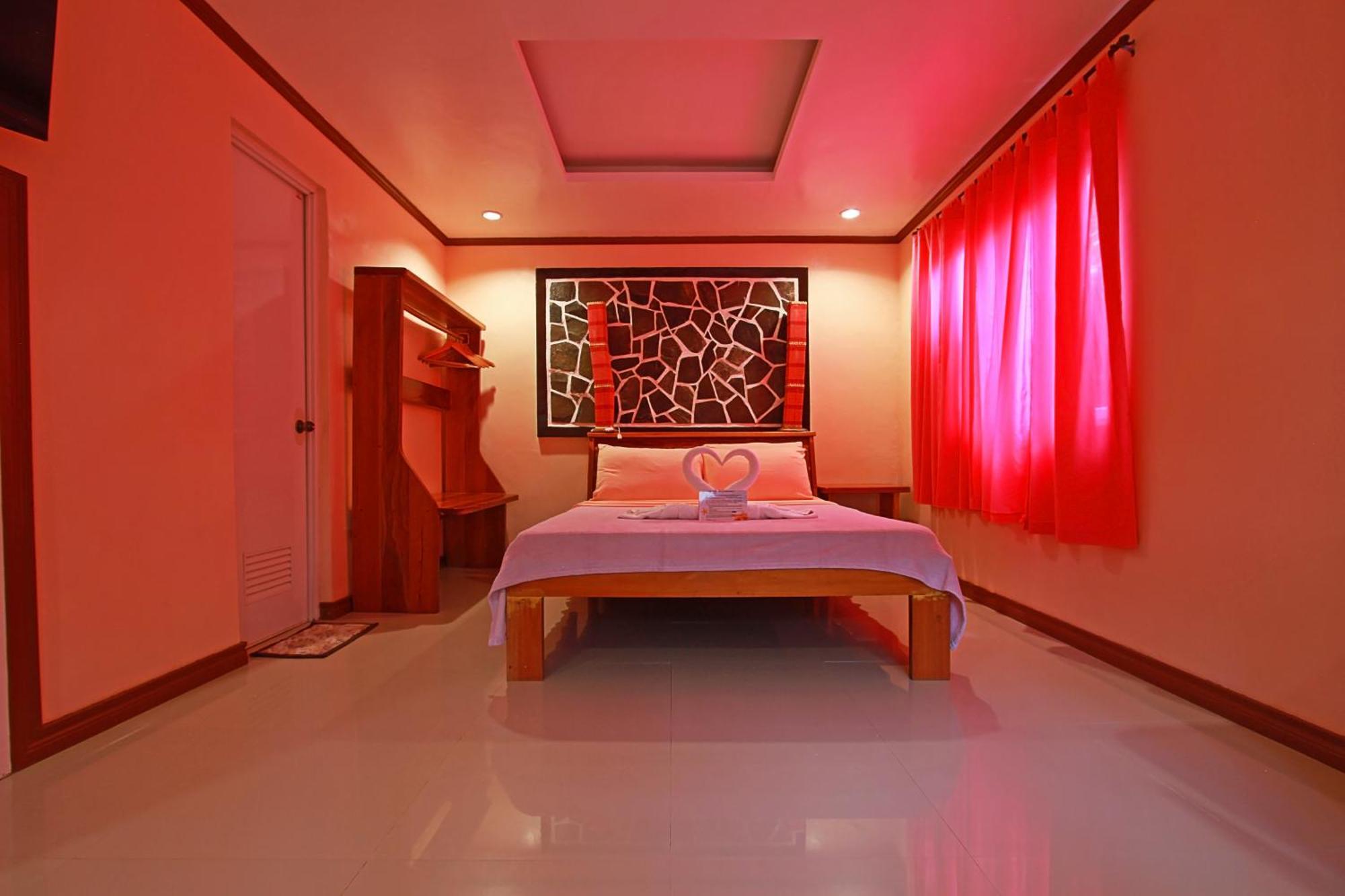 Nigi Nigi Too Resort