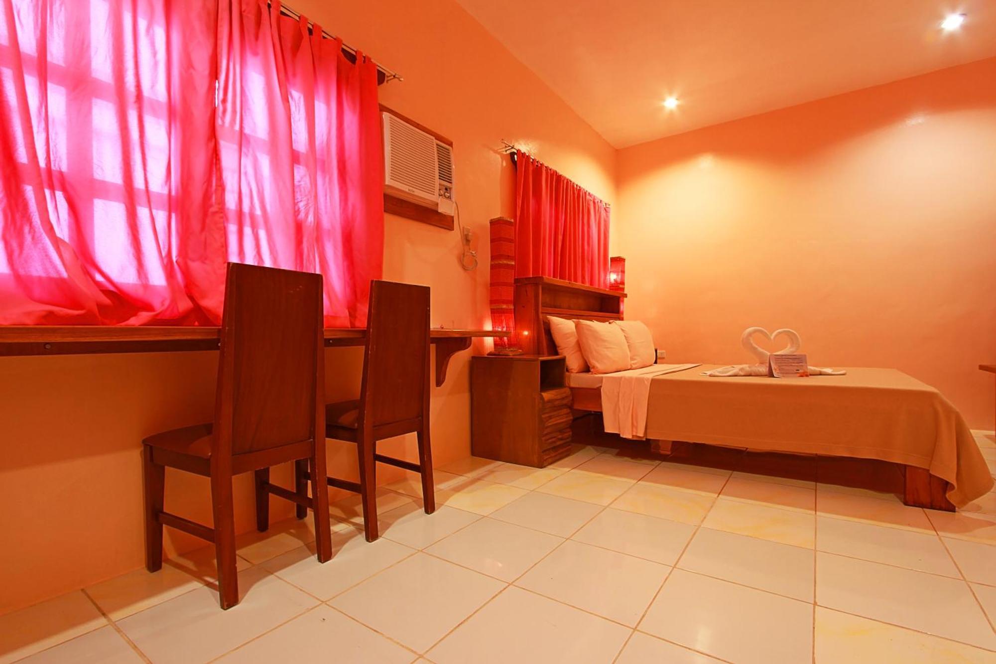 Resort Nigi Nigi Too Balabag (Boracay)