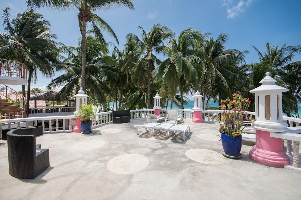 Nigi Nigi Too Resort 3*